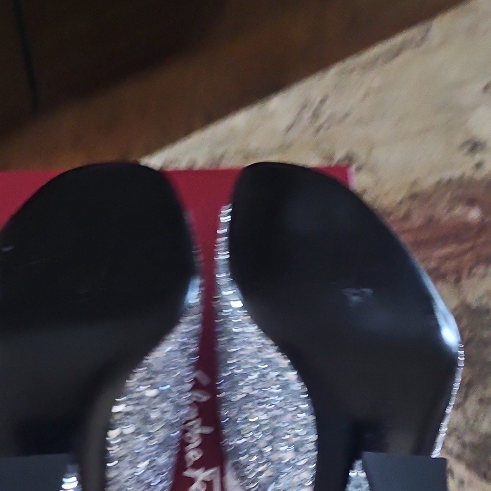 Salvatore Ferragamo Silver Glitter Heels - Picture 4 of 7